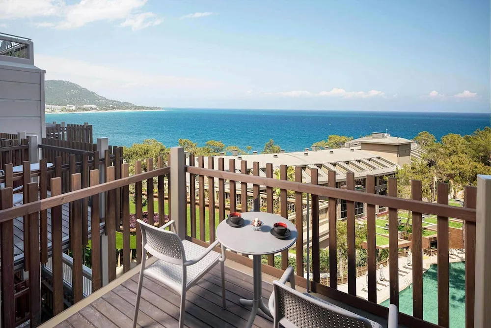 Superior Family Room Unique Sea