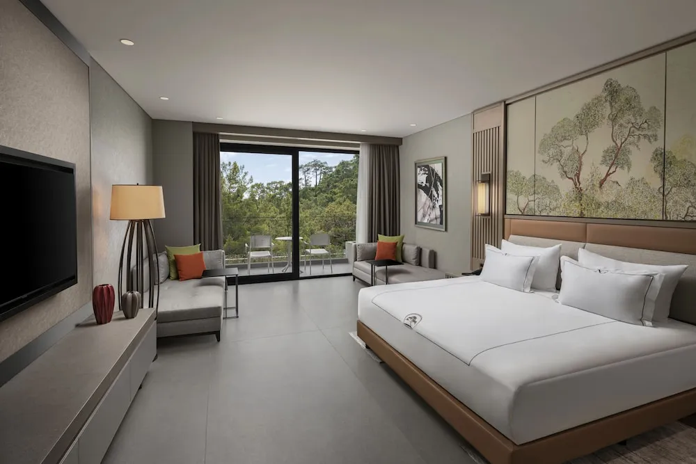 Deluxe Room Forest View