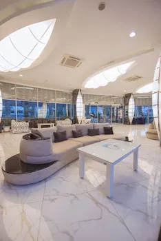Ocean Blue High Class Hotel