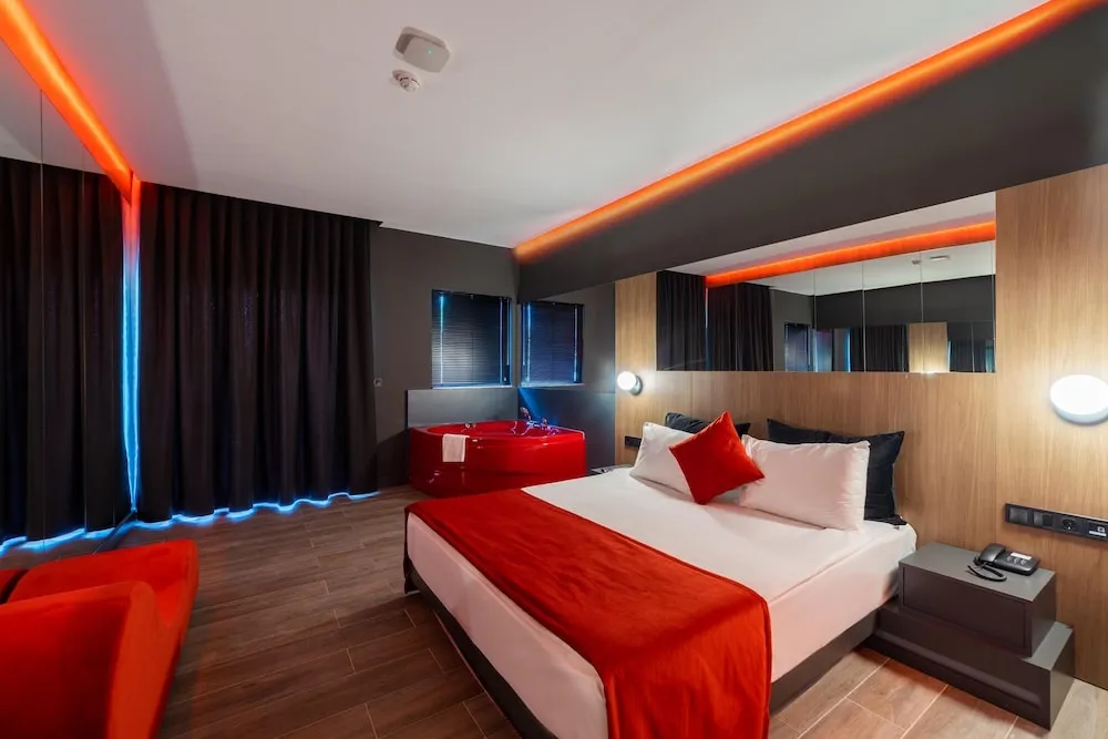 Romantic Oda, Sıcak Su Küveti