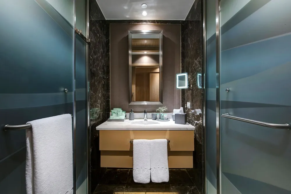 Jade Junior Room