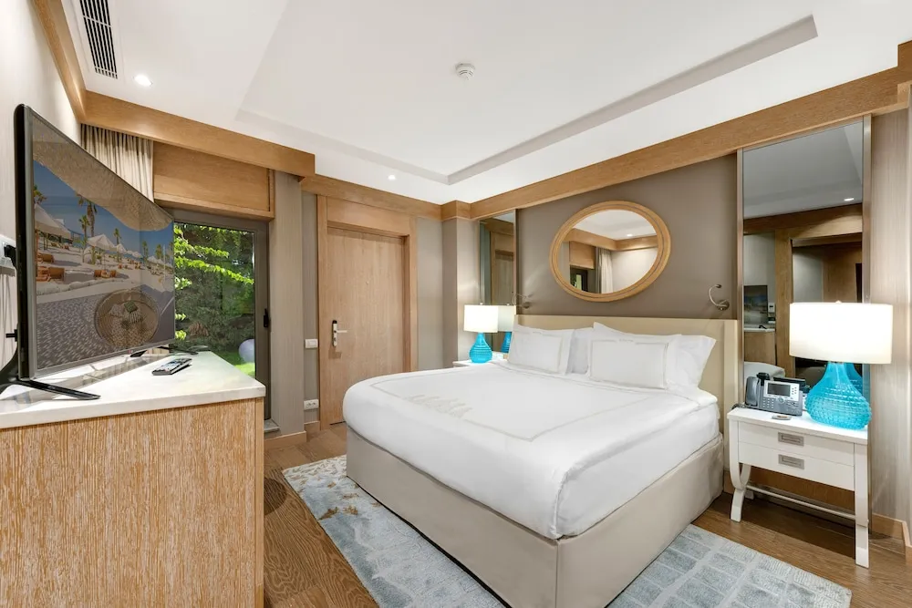 Tiara Villa
