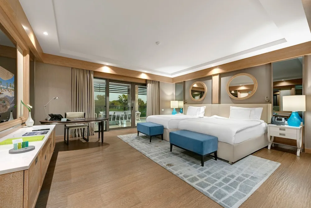 Tiara Villa