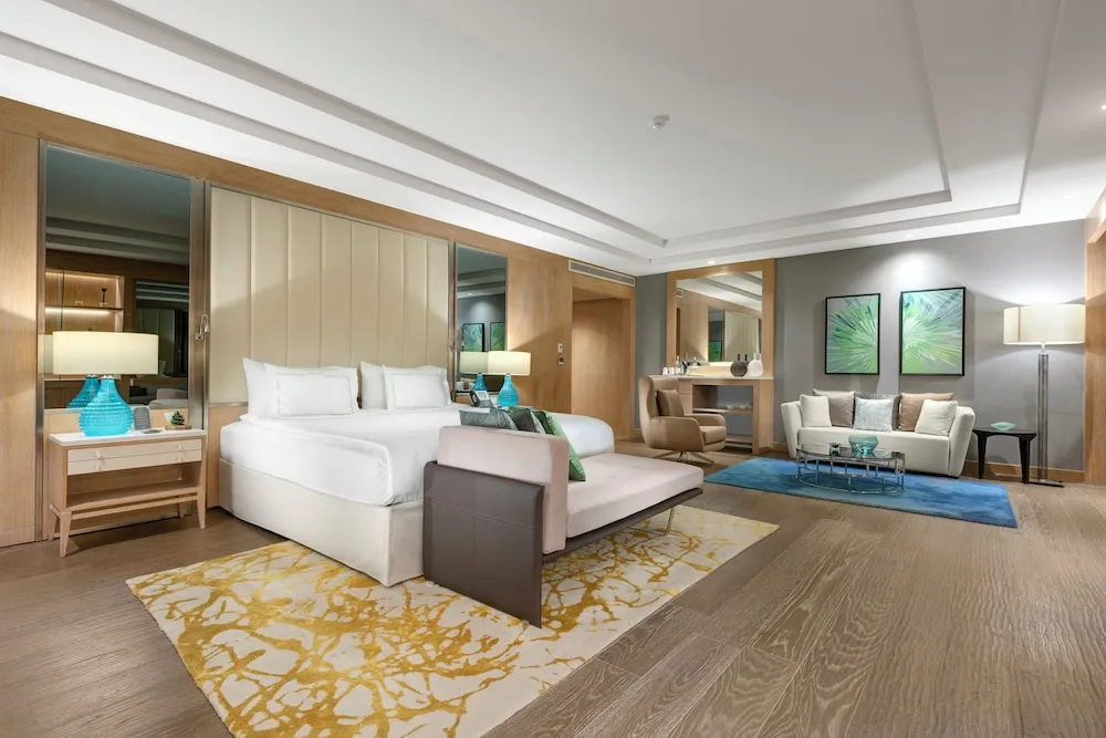 Tiara Villa