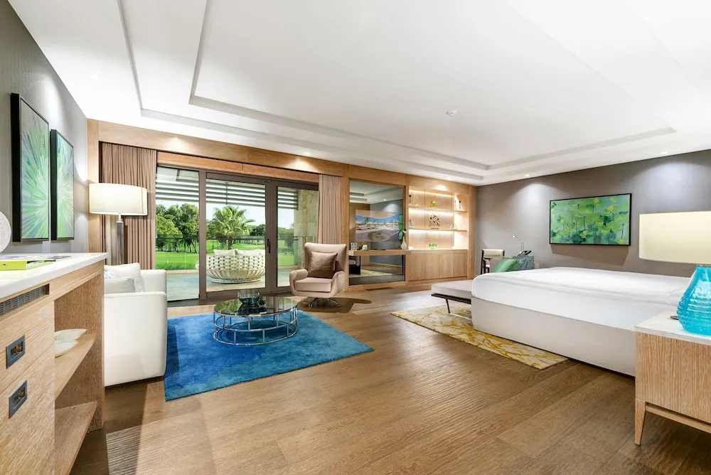 Tiara Villa