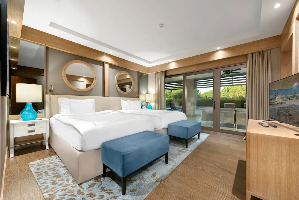 Tiara Villa