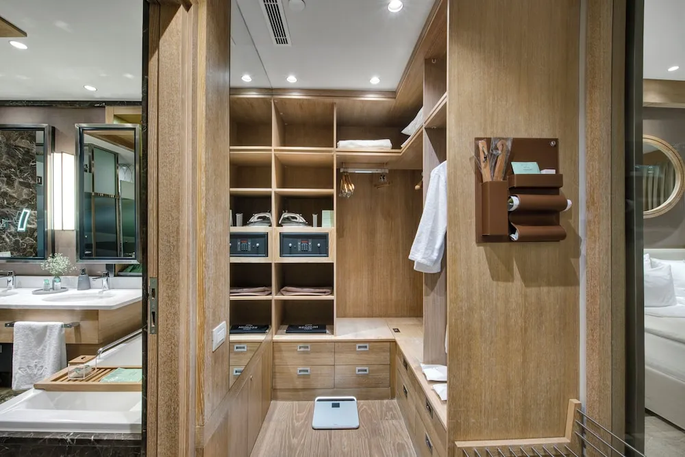 Jade Suite