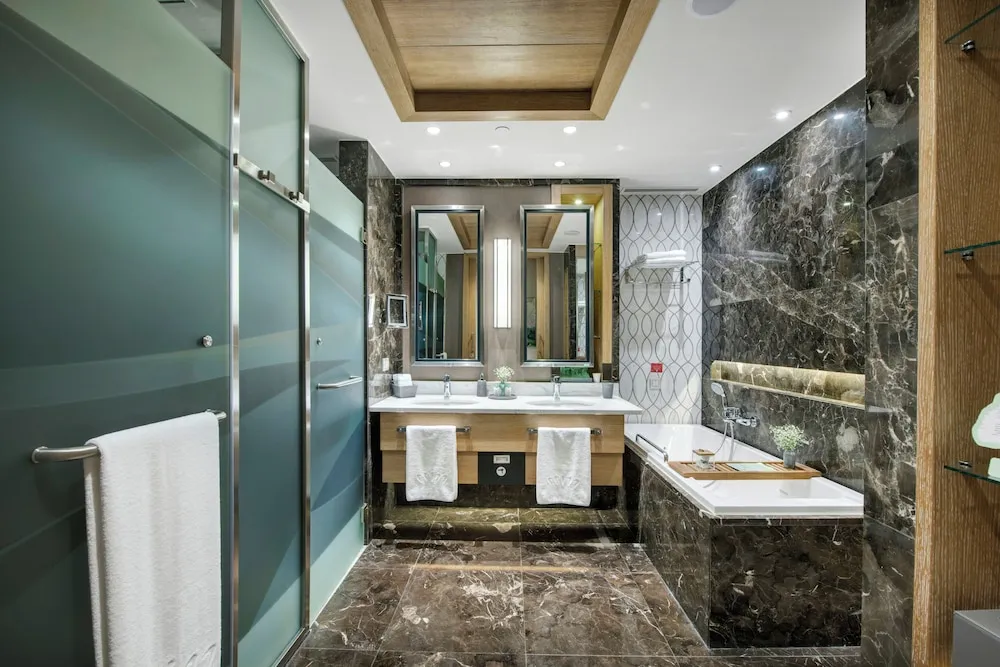 Jade Suite