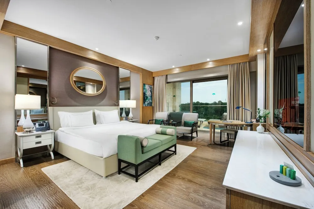 Jade Room Partial Sea View
