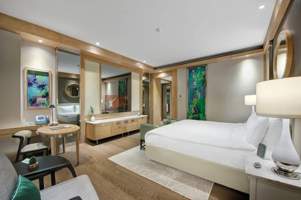Jade Room Partial Sea View