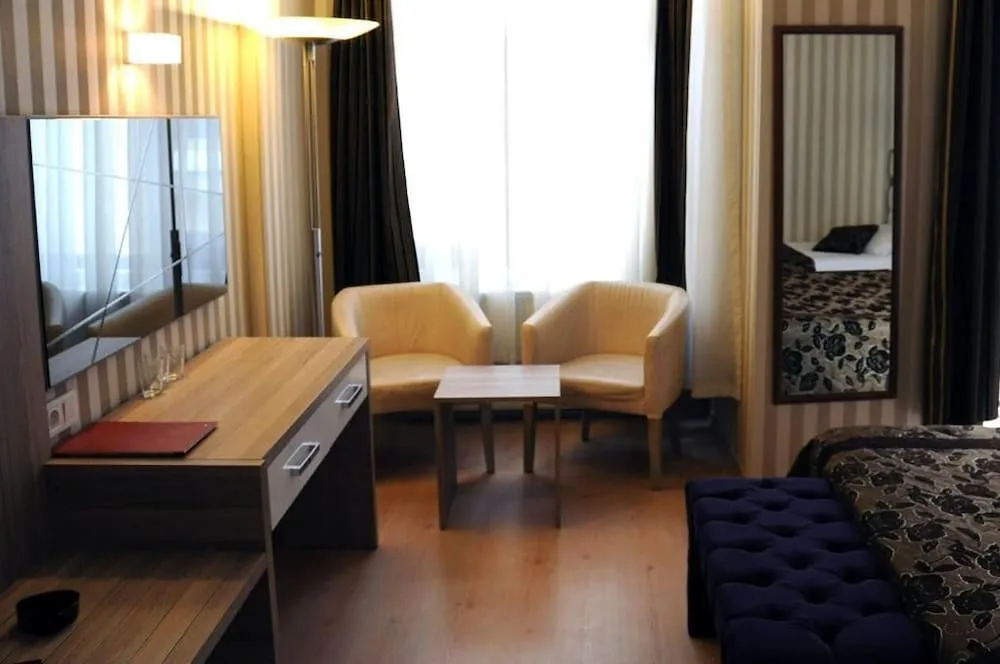 Classic Tek Büyük Yataklı Oda, Şehir Manzaralı