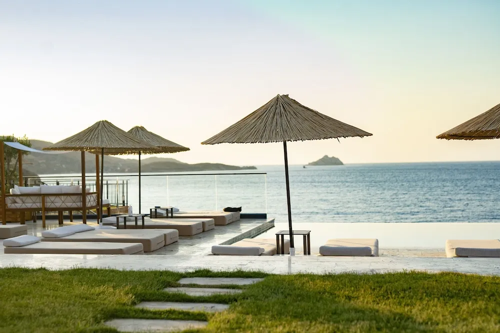 Deluxe Tek Büyük Yataklı Oda, Veranda