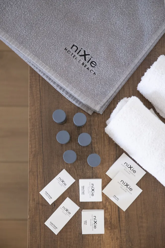 Deluxe Tek Büyük Yataklı Oda, Balkon