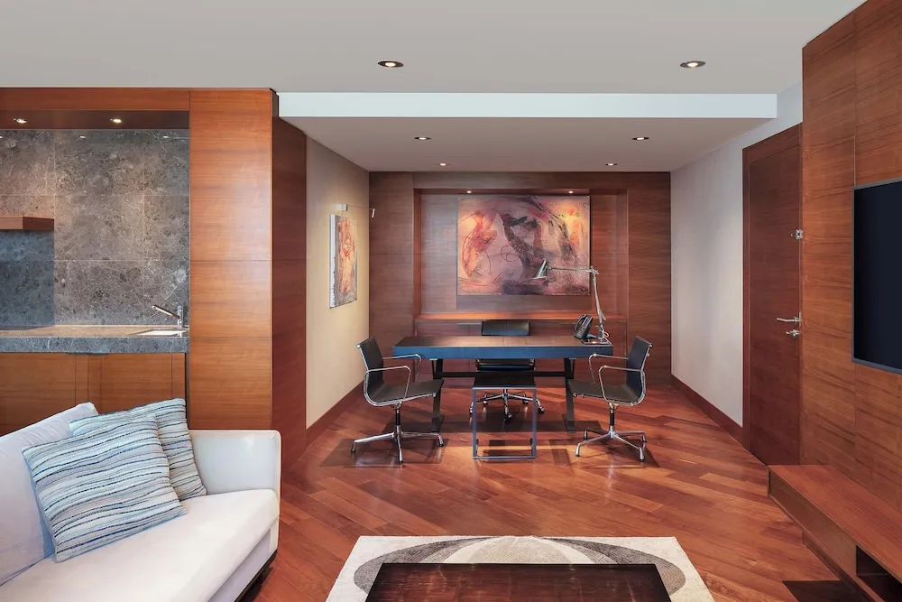 Sheraton Suite