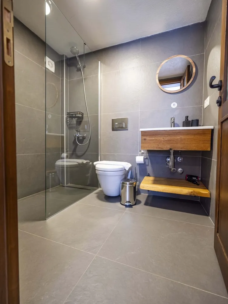 Standard Room, City View (Catalina)