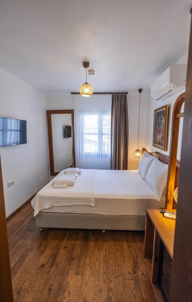Standard Room, Courtyard View (Isabela)