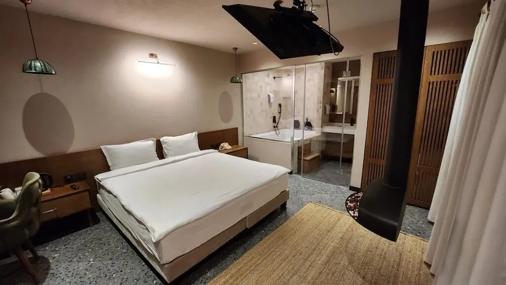 Luxury Süit, Bahçe Manzaralı
