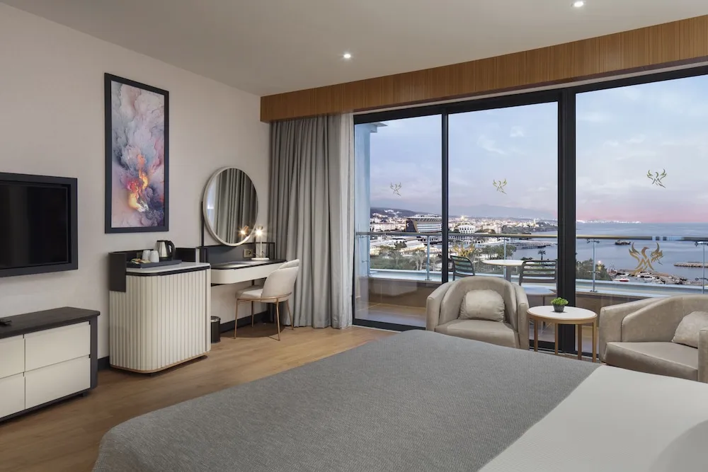 Family Sea View Room