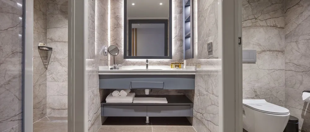 Family Swim up Garden View Room