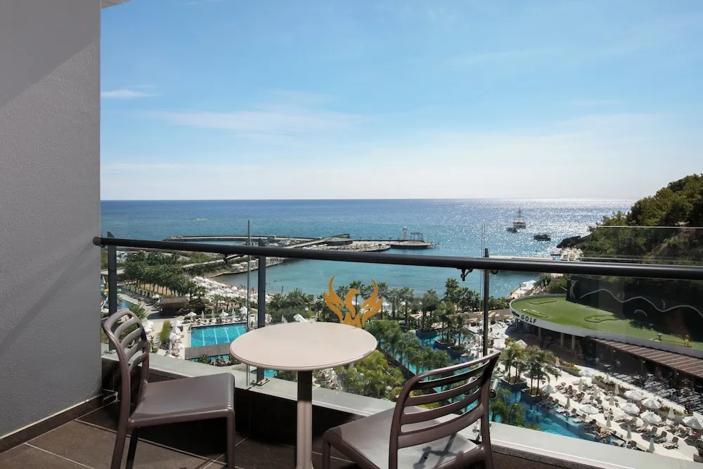 Standard Sea View Room
