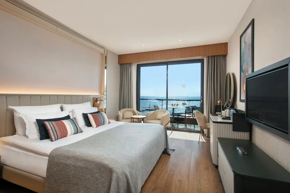 Standard Sea View Room
