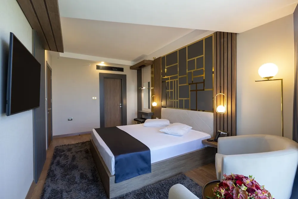 Deluxe Süit, Göl Manzaralı