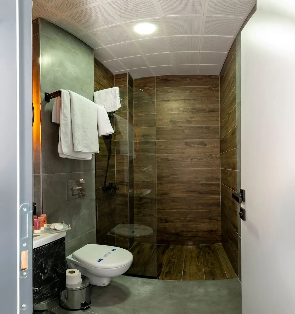 Deluxe Üç Kişilik Oda