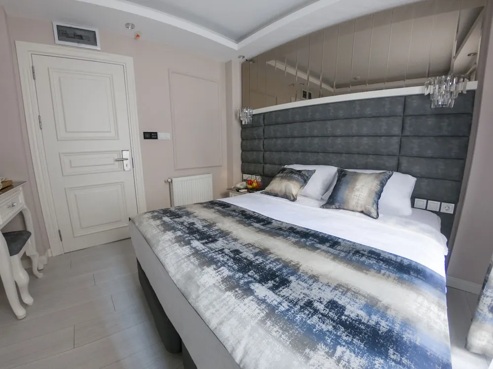 Comfort Tek Büyük Yataklı Oda