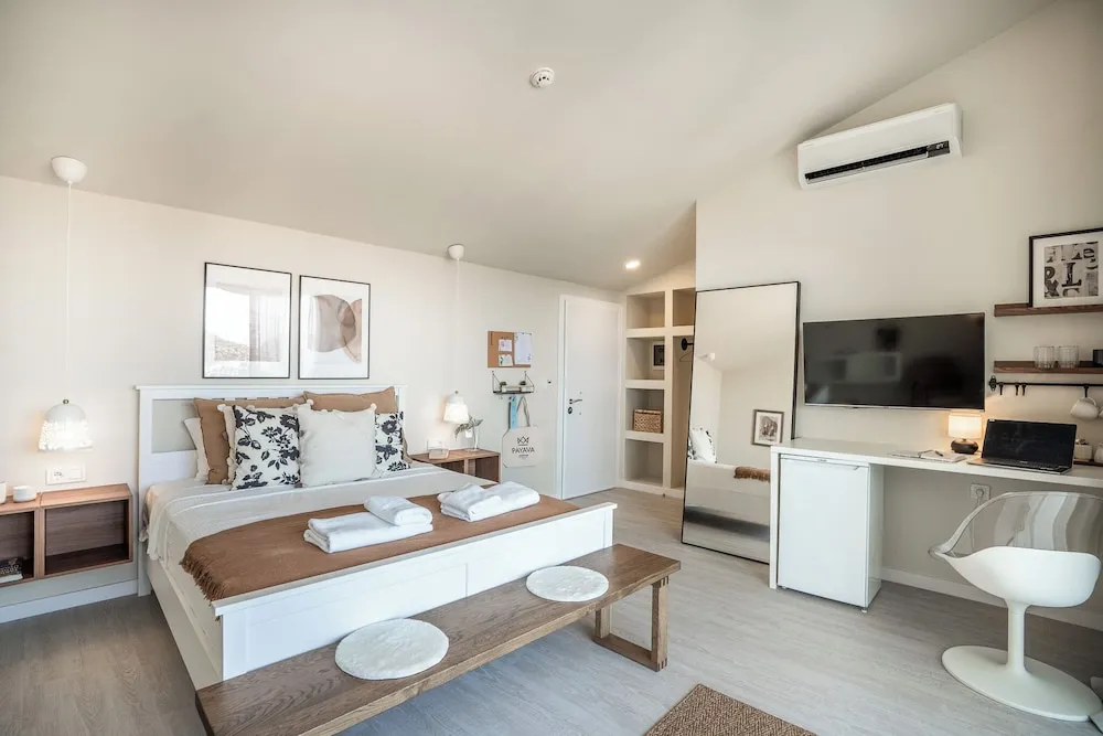 Deluxe Tek Büyük Yataklı Oda, Deniz Manzaralı