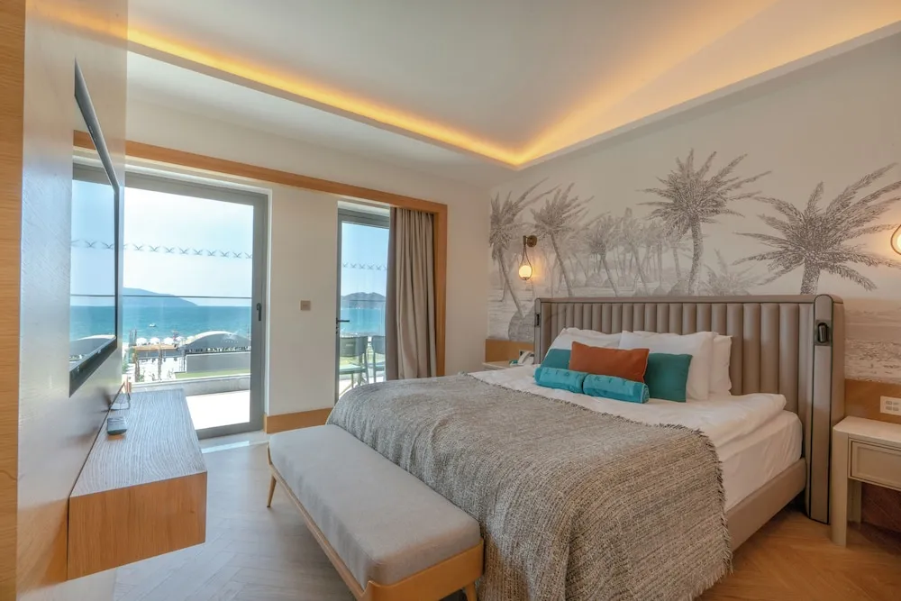Luxury Oda