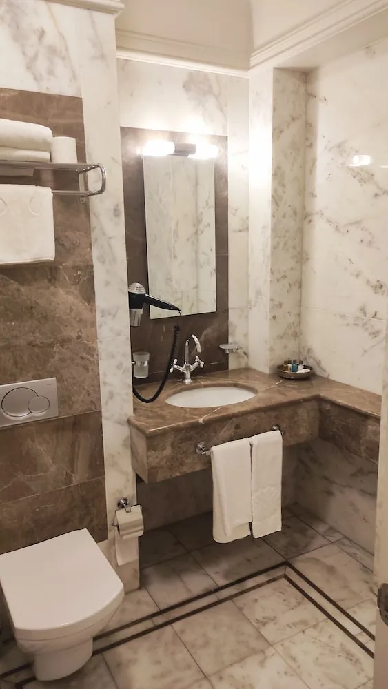 Comfort Tek Büyük Yataklı Oda, Köşe