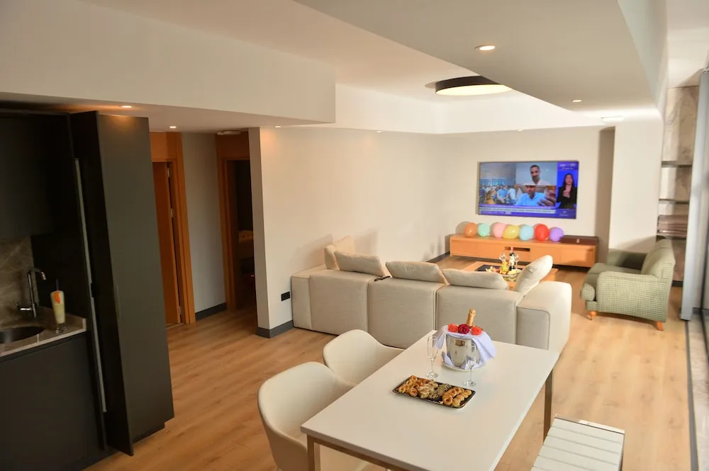 Deluxe Süit, 2 Yatak Odası, Küçük Mutfak, Deniz Manzaralı