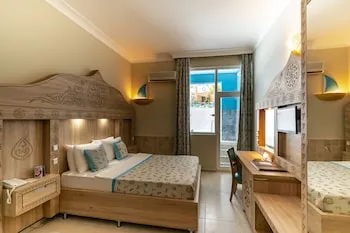 Miarosa Kemer Beach