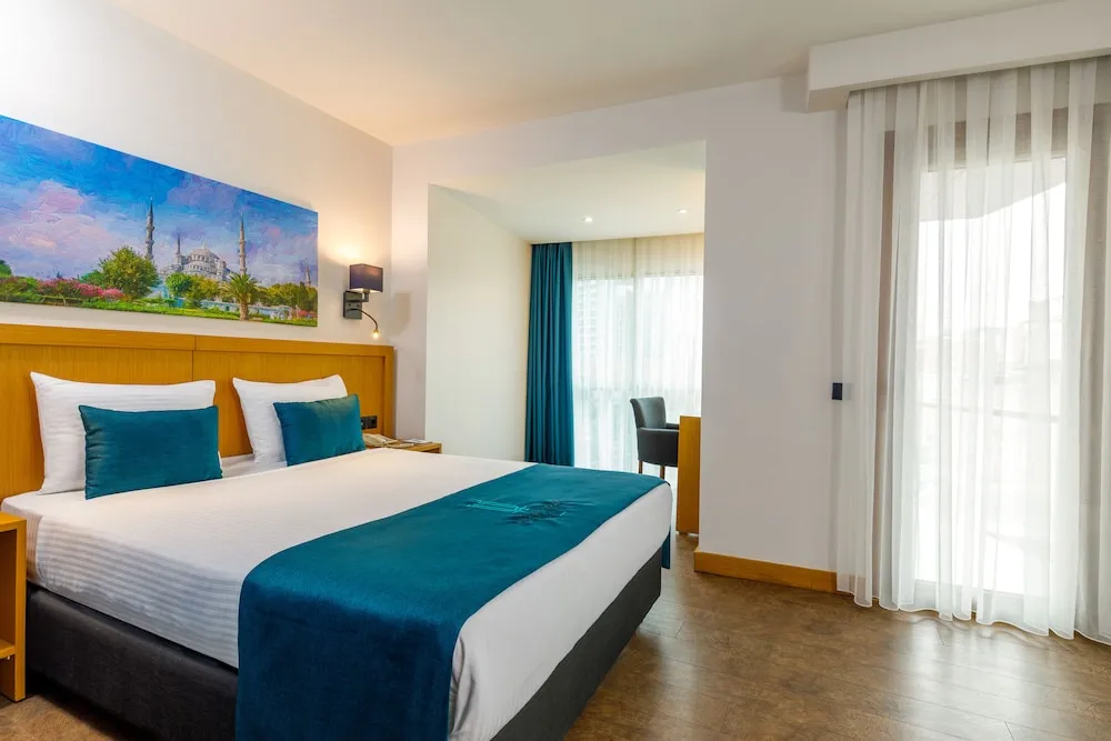 Deluxe Tek Büyük Yataklı Oda