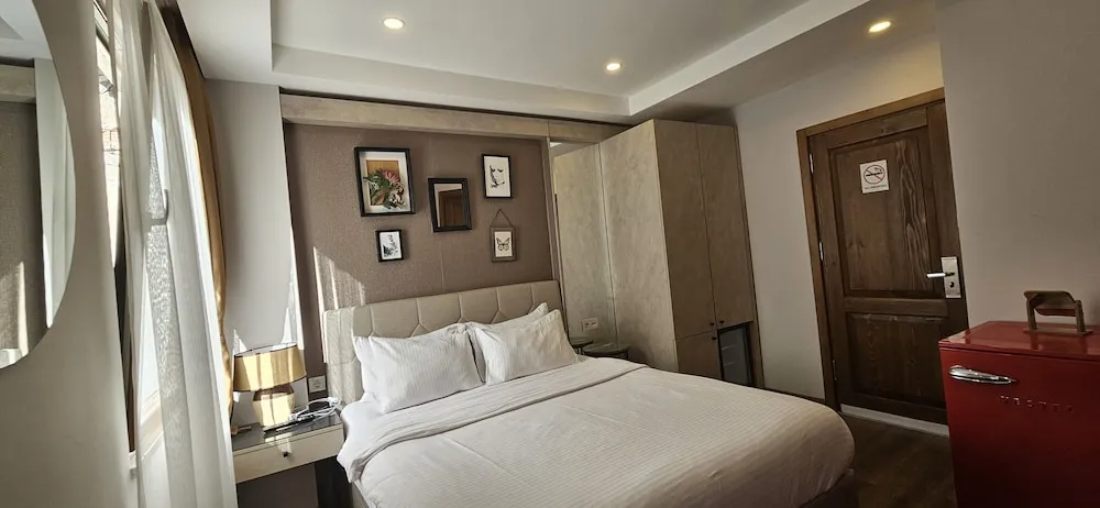 Deluxe Tek Büyük Yataklı Oda, 1 Yatak Odası