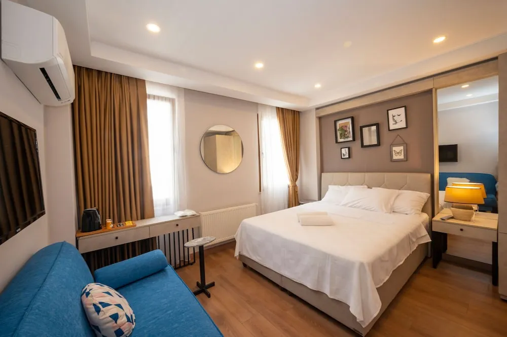 Luxury Tek Büyük Yataklı Oda