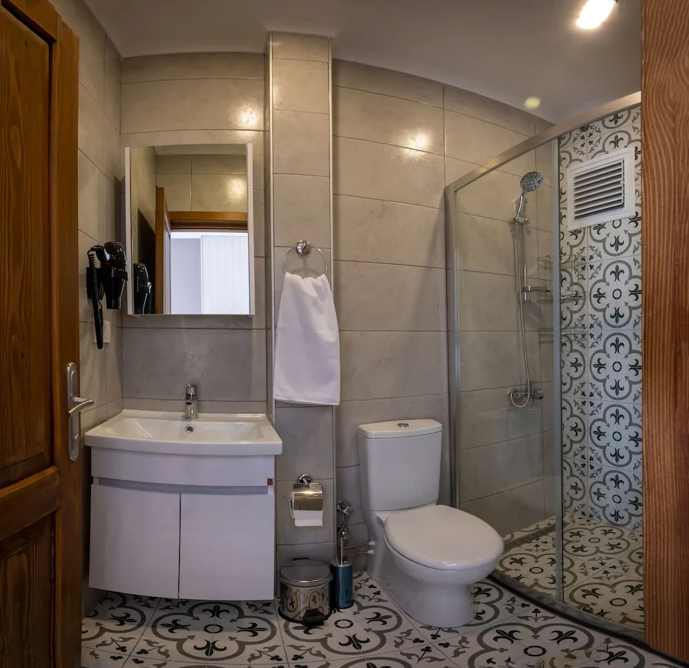 Luxury Tek Büyük Yataklı Oda