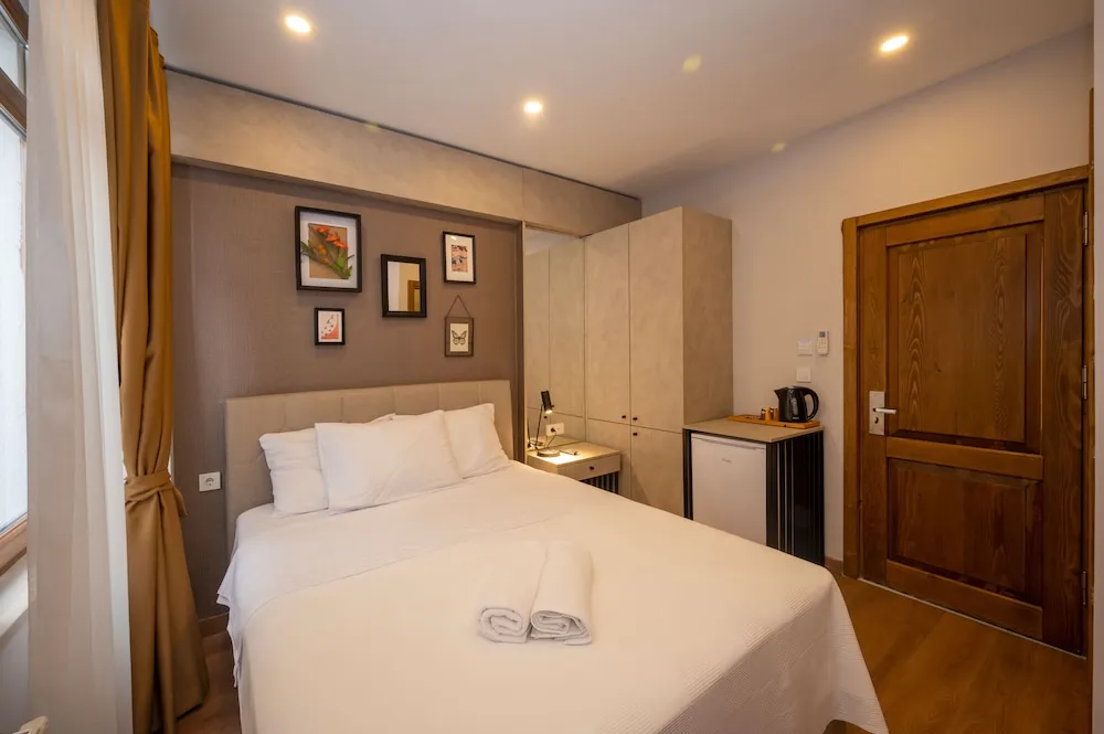 Luxury Tek Büyük Yataklı Oda