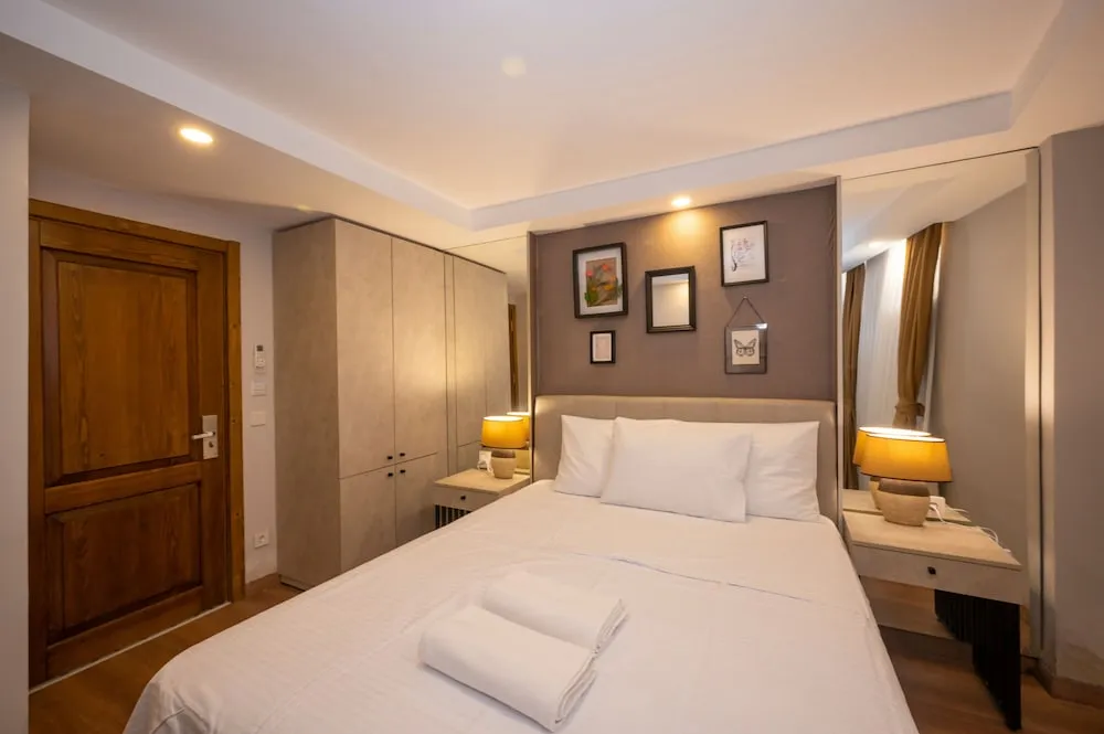 Luxury Tek Büyük Yataklı Oda