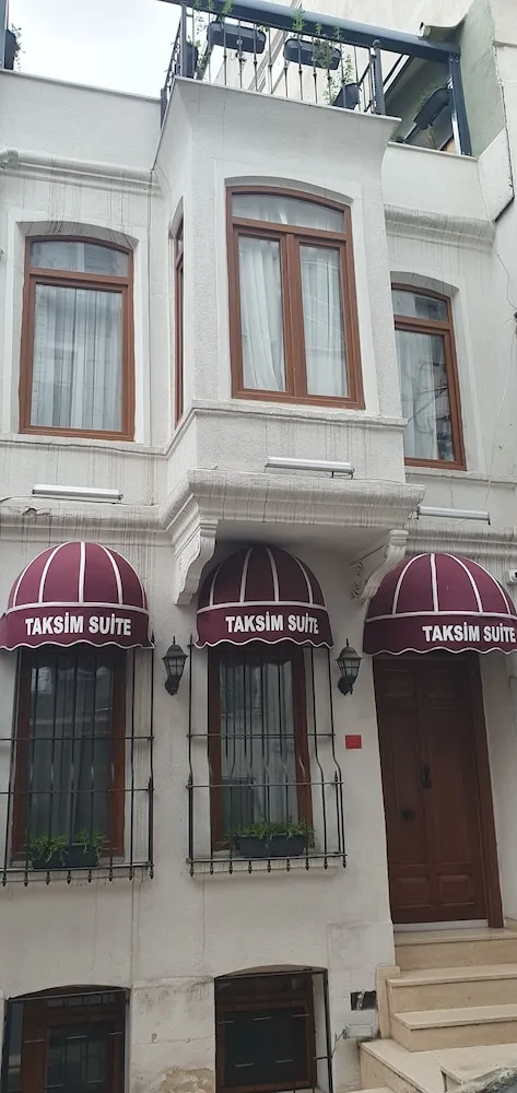 Luxury Tek Büyük Yataklı Oda