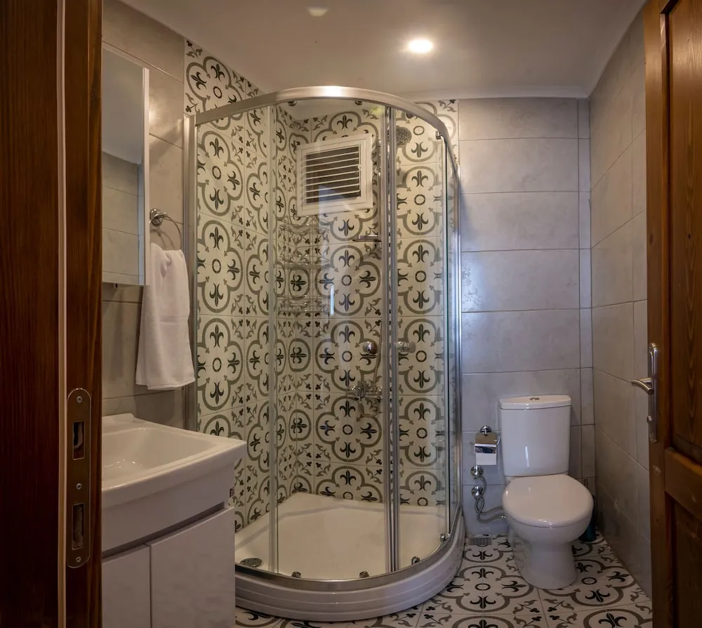 Luxury Tek Büyük Yataklı Oda