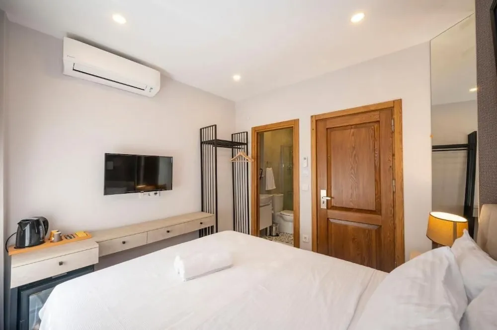 Luxury Tek Büyük Yataklı Oda
