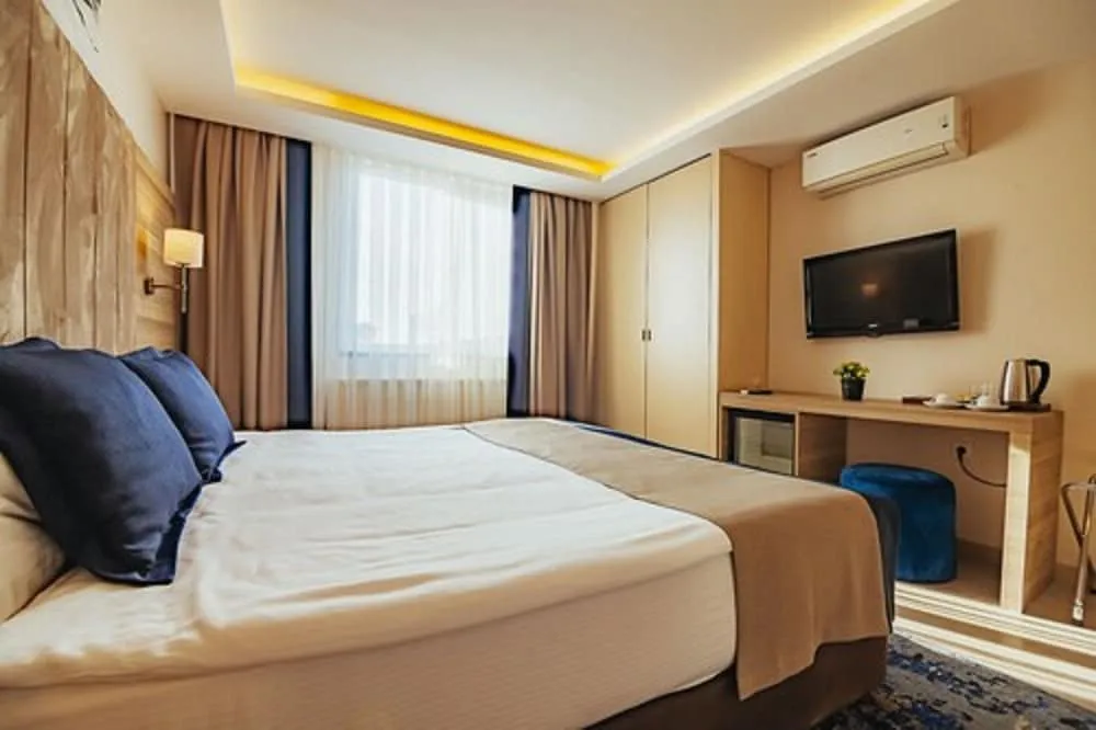 Deluxe Tek Büyük Yataklı Oda, 1 Büyük (Queen) Boy Yatak