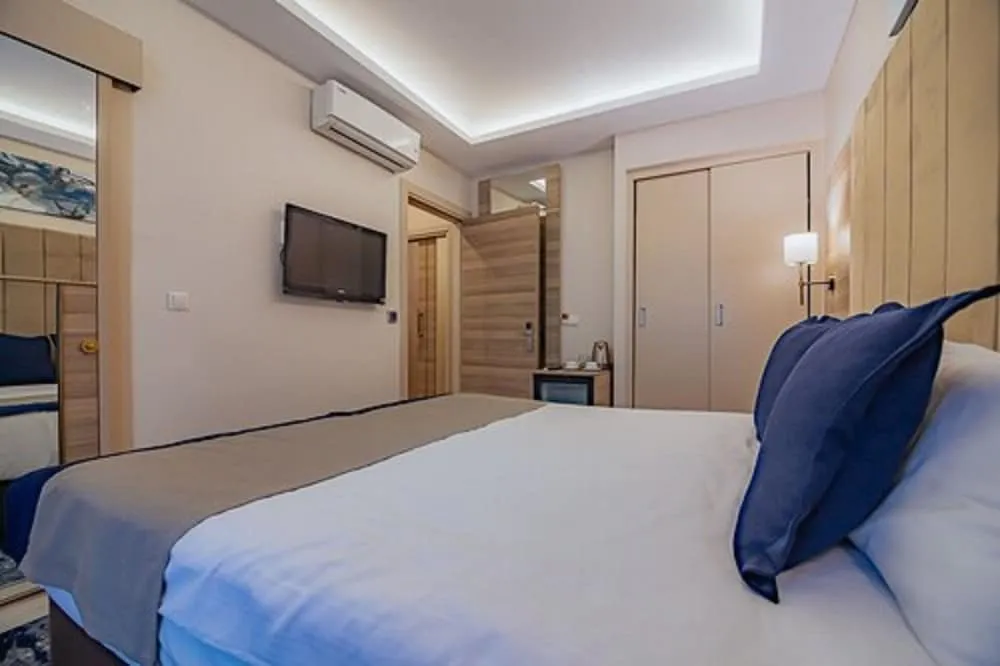 Standard Tek Büyük veya İki Ayrı Yataklı Oda