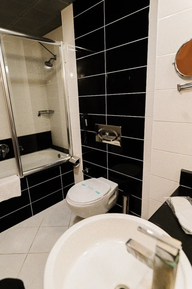 Standard Tek Büyük veya İki Ayrı Yataklı Oda