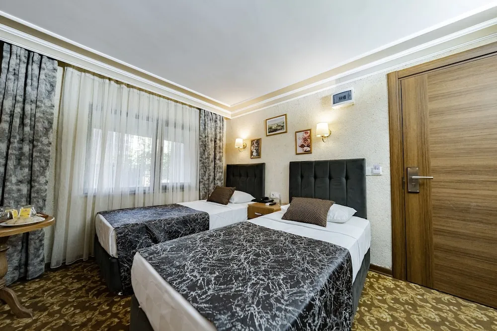 Family Room with City View and No Balcony