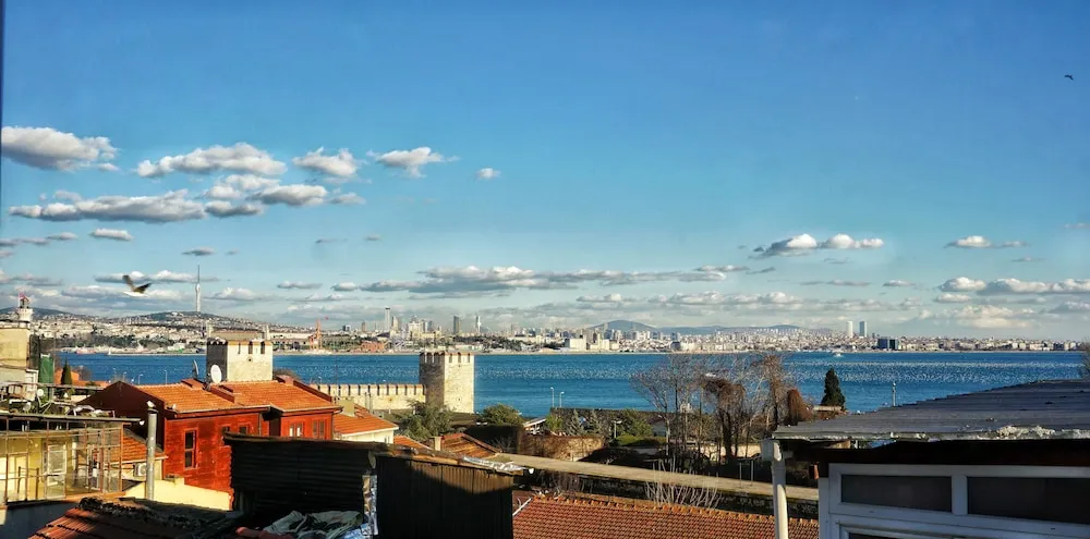 Superior Tek Büyük Yataklı Oda, 1 Büyük (Queen) Boy Yatak, Deniz Manzaralı