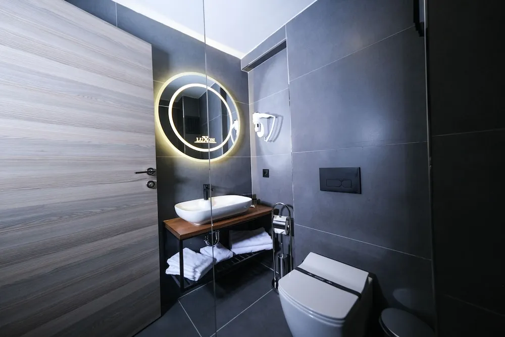 Deluxe Tek Büyük veya İki Ayrı Yataklı Oda