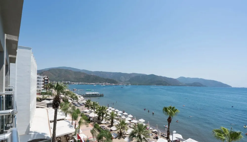 Direct Sea View Room