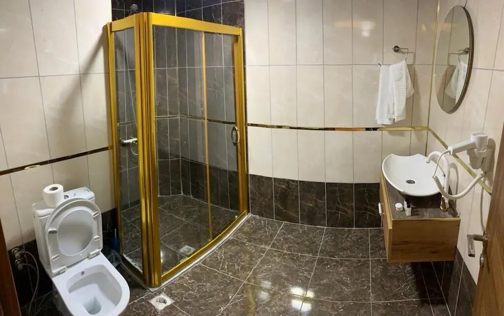 Deluxe Dört Kişilik Oda
